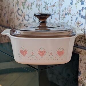Vintage 1.5 L Forever Yours Covered Dish